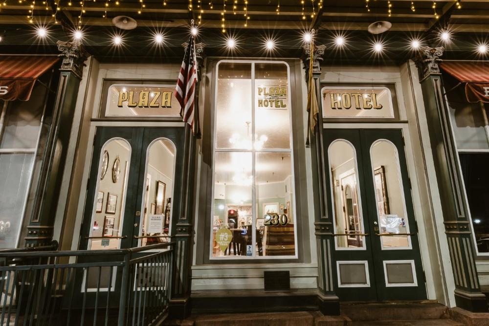 Historic Plaza Hotel